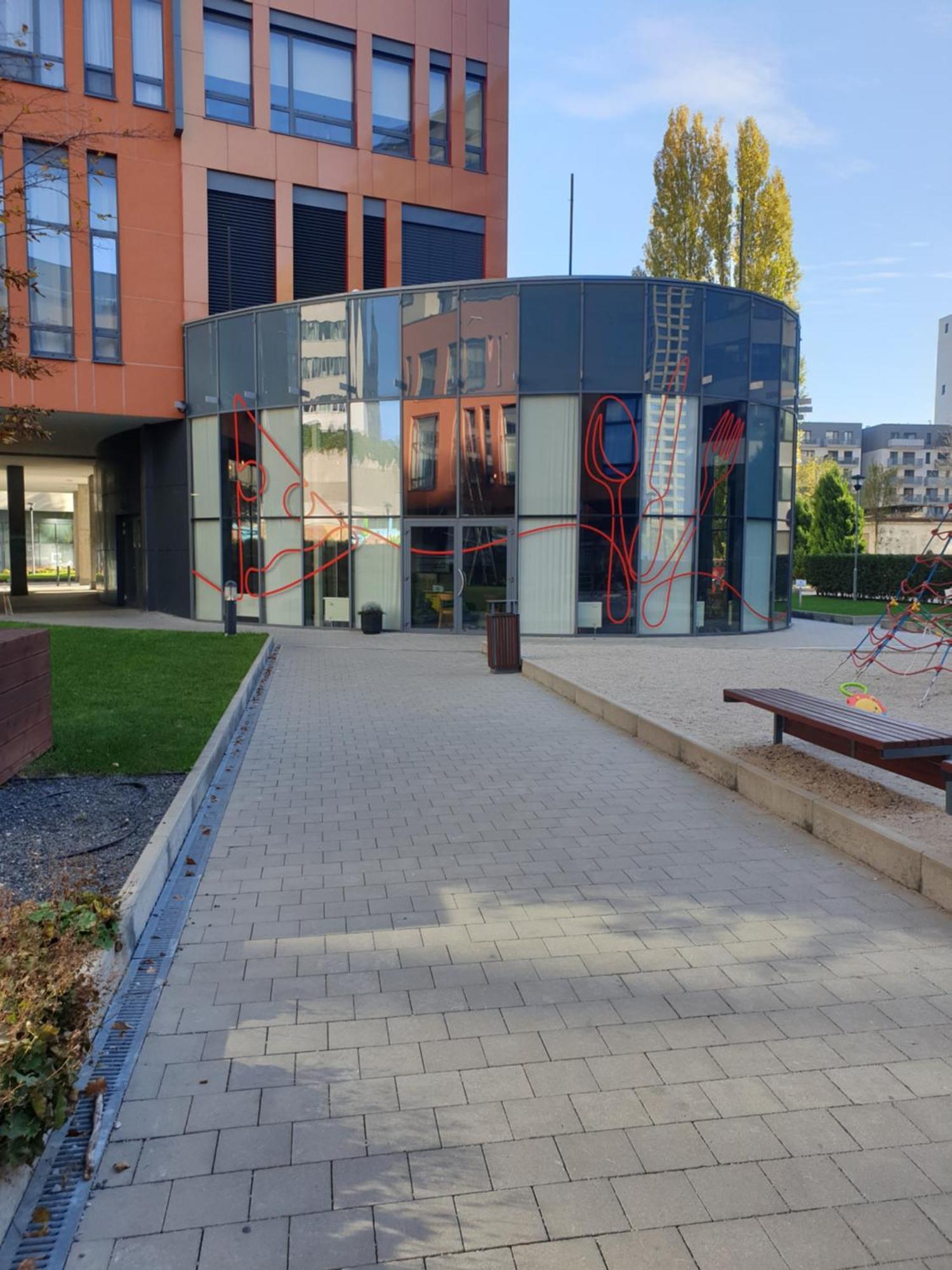 Апартаменти Moderny Byt V Sirsom Centre Братислава Екстер'єр фото
